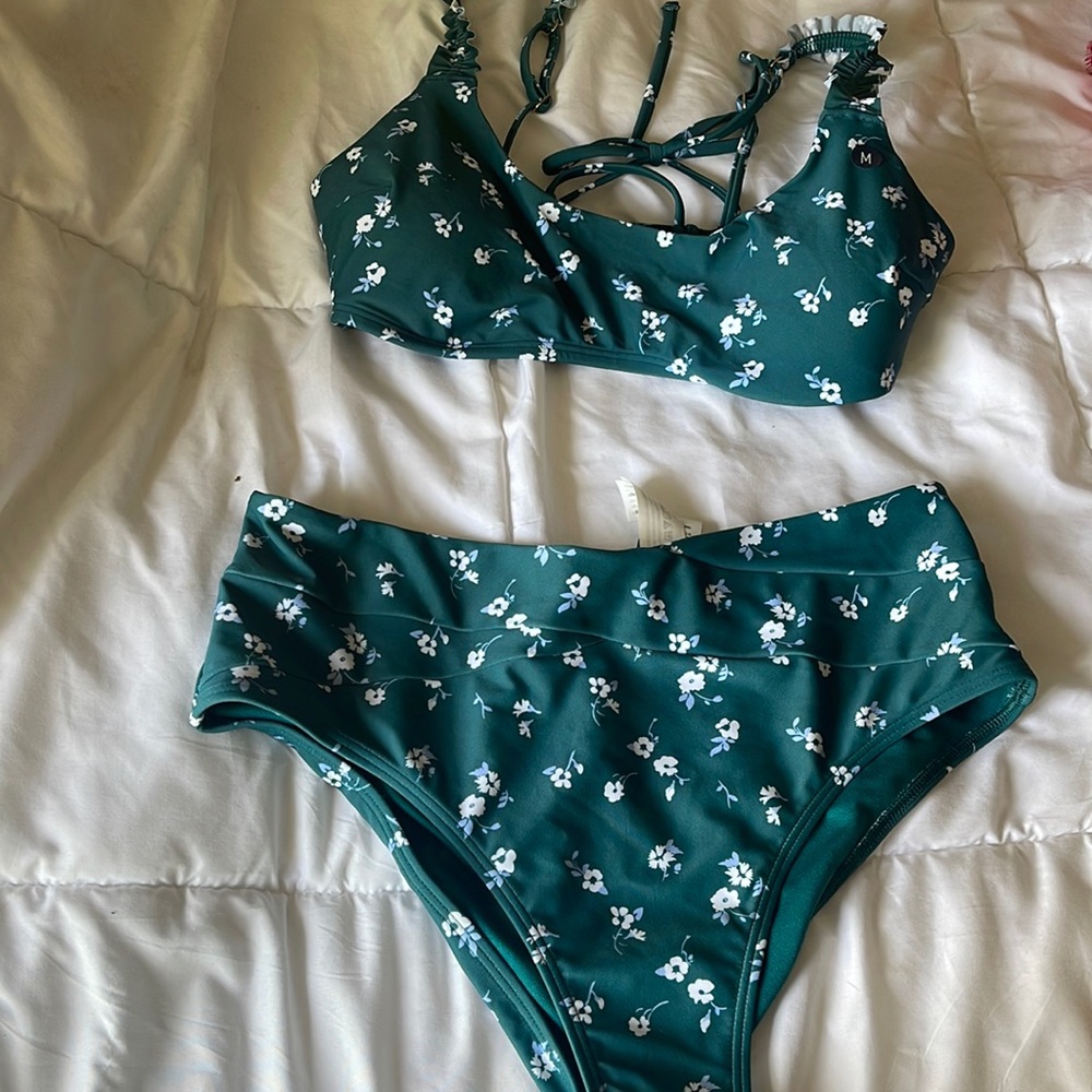 Hollister two piece